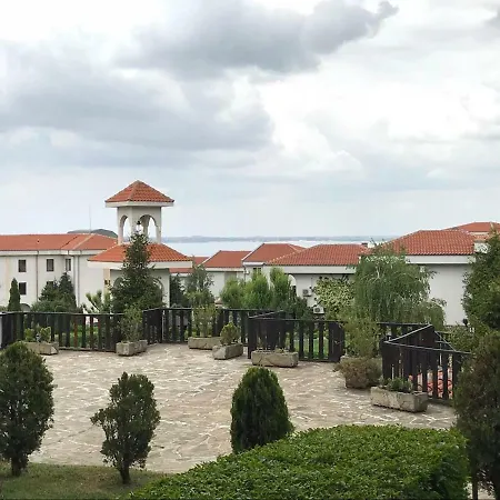 Kambani Nadezhda *
